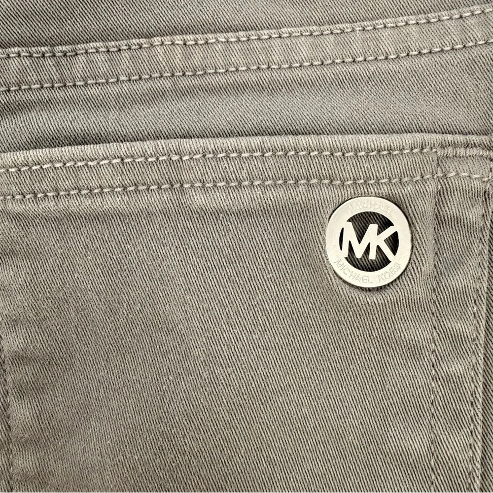 NWT MICHAEL Michael Kors Izzy Cropped Skinny Gray Jeans Size 10P